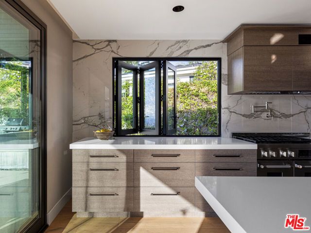 2715 Edwin Place, Los Angeles, CA 90046