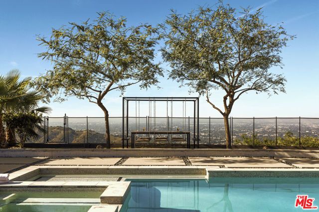 2715 Edwin Place, Los Angeles, CA 90046