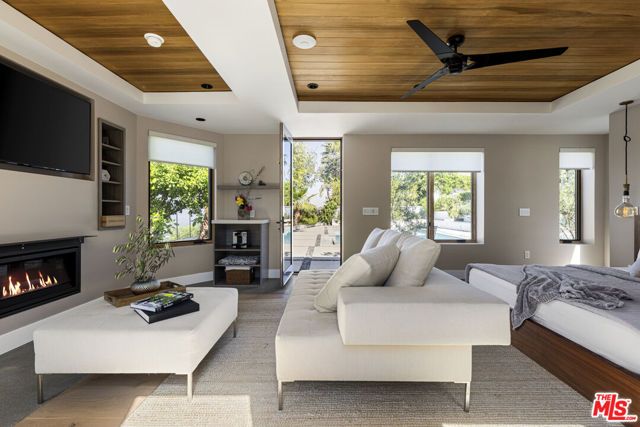 2715 Edwin Place, Los Angeles, CA 90046