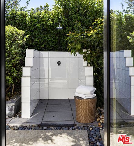 2715 Edwin Place, Los Angeles, CA 90046
