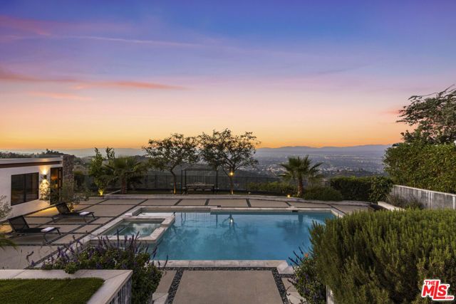 2715 Edwin Place, Los Angeles, CA 90046