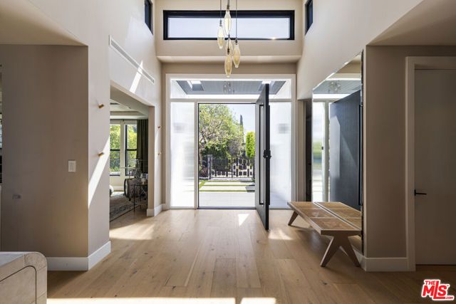 2715 Edwin Place, Los Angeles, CA 90046