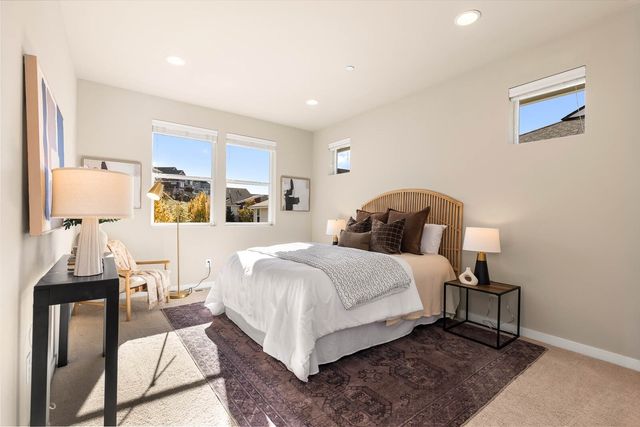 1435 NE Park Drive, Issaquah, WA 98029