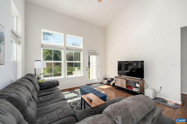 1549 SAWGRASS CT, Charlottesville, VA 22901