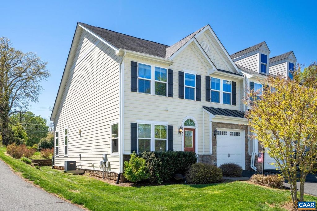 1549 SAWGRASS CT, Charlottesville, VA 22901