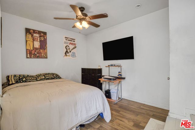 1300 S California Avenue, Compton, CA 90221