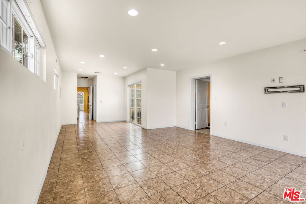 1300 S California Avenue, Compton, CA 90221 — photo 5