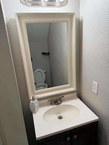 2021 Spenwick Drive 413, Houston, TX 77055