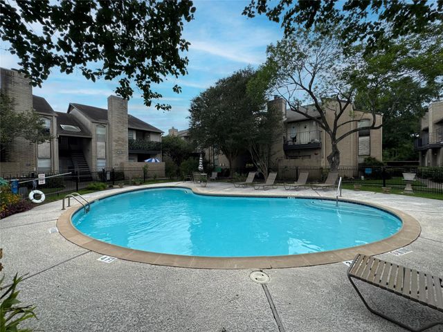 2021 Spenwick Drive 413, Houston, TX 77055