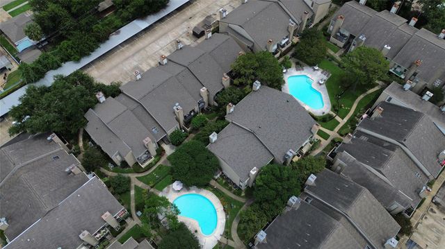 2021 Spenwick Drive 413, Houston, TX 77055