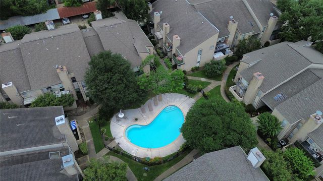 2021 Spenwick Drive 413, Houston, TX 77055