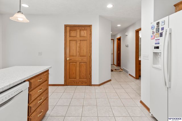 877 Southfork Road, Blair, NE 68008