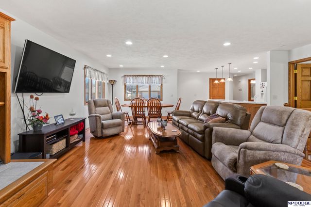 877 Southfork Road, Blair, NE 68008