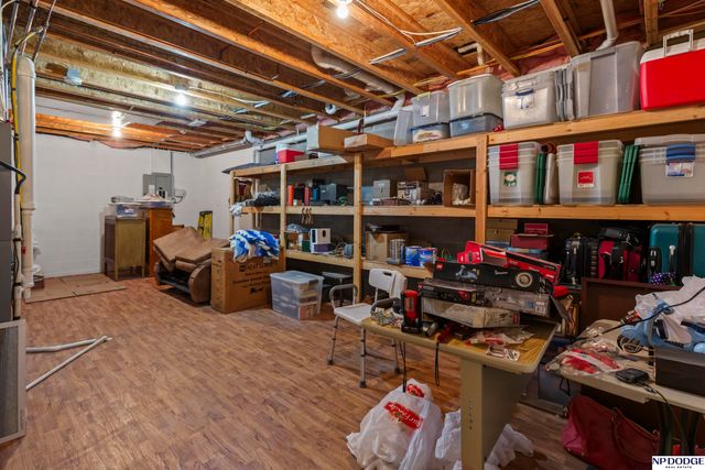 877 Southfork Road, Blair, NE 68008