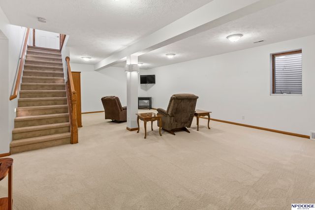 877 Southfork Road, Blair, NE 68008