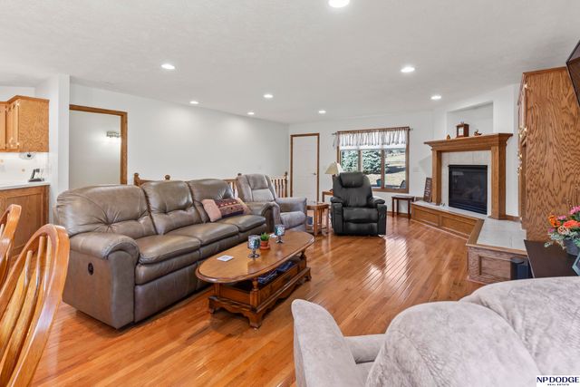 877 Southfork Road, Blair, NE 68008