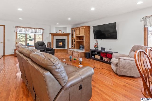 877 Southfork Road, Blair, NE 68008