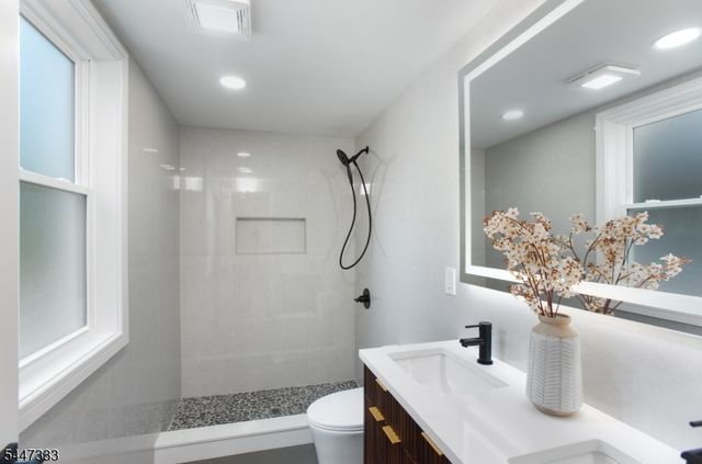 195 N Fullerton Ave A, Montclair Twp., NJ 07042