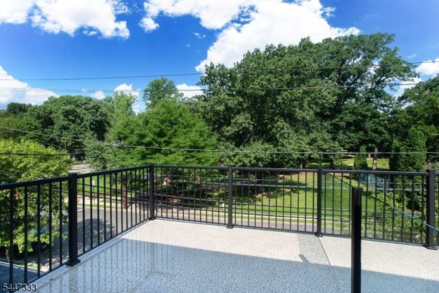 195 N Fullerton Ave A, Montclair Twp., NJ 07042