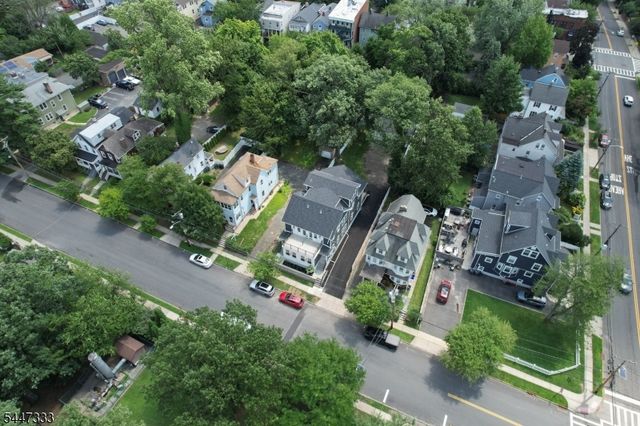 195 N Fullerton Ave A, Montclair Twp., NJ 07042
