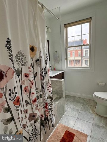 1011 8TH ST NE, Washington, DC 20002