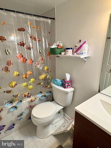 1011 8TH ST NE, Washington, DC 20002