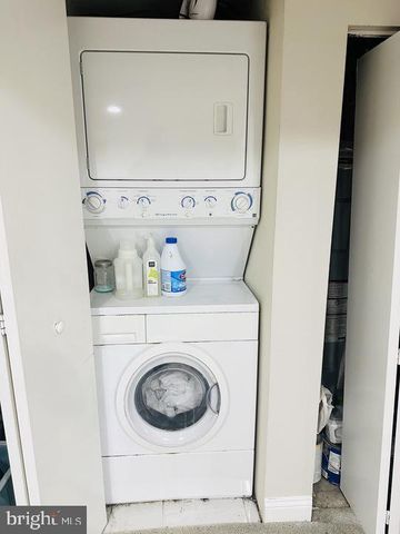 1011 8TH ST NE, Washington, DC 20002