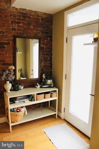 1011 8TH ST NE, Washington, DC 20002