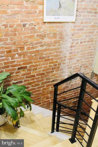 1011 8TH ST NE, Washington, DC 20002