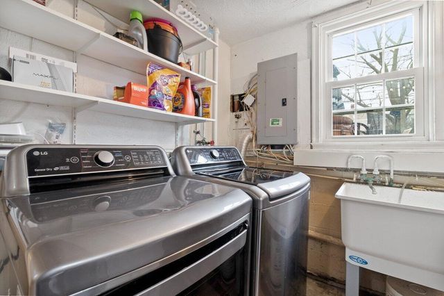 243 N Stanwood Road, Bexley, OH 43209