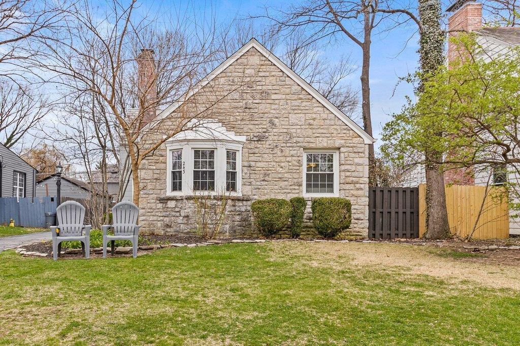 243 N Stanwood Road, Bexley, OH 43209