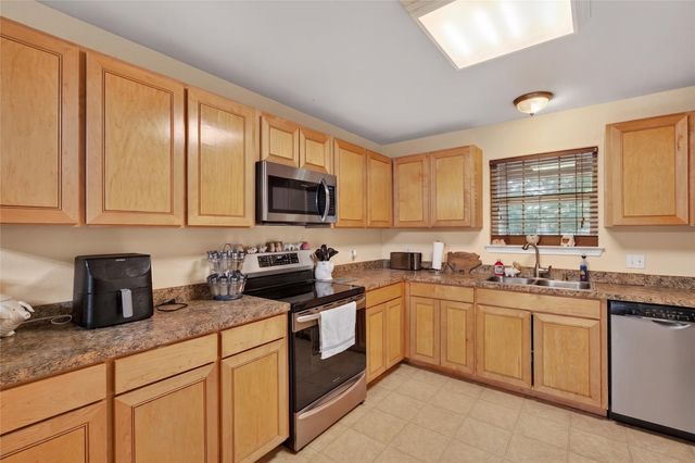 11009 Pikes Peak, Venus, TX 76084