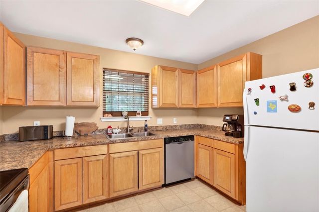 11009 Pikes Peak, Venus, TX 76084