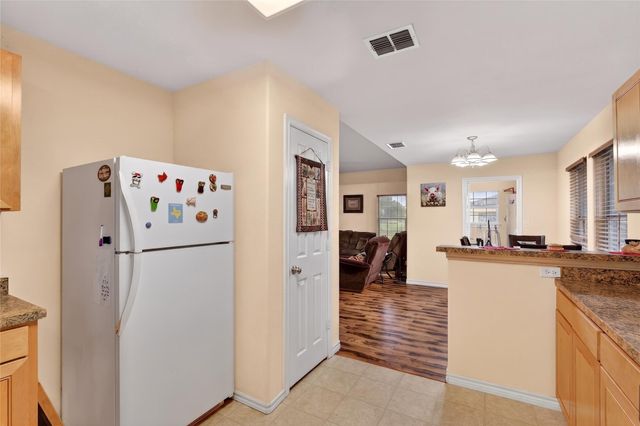 11009 Pikes Peak, Venus, TX 76084