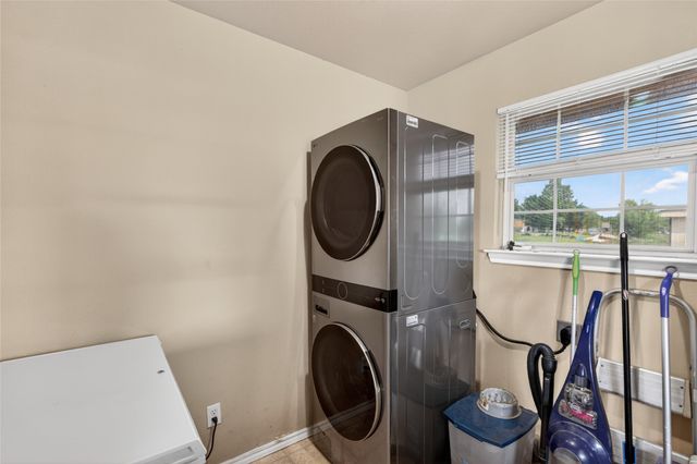 11009 Pikes Peak, Venus, TX 76084