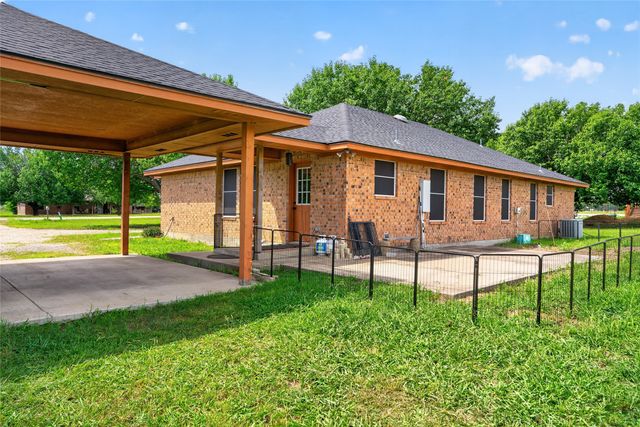 11009 Pikes Peak, Venus, TX 76084
