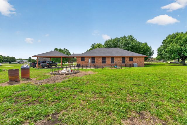 11009 Pikes Peak, Venus, TX 76084