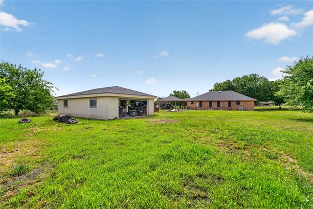 11009 Pikes Peak, Venus, TX 76084