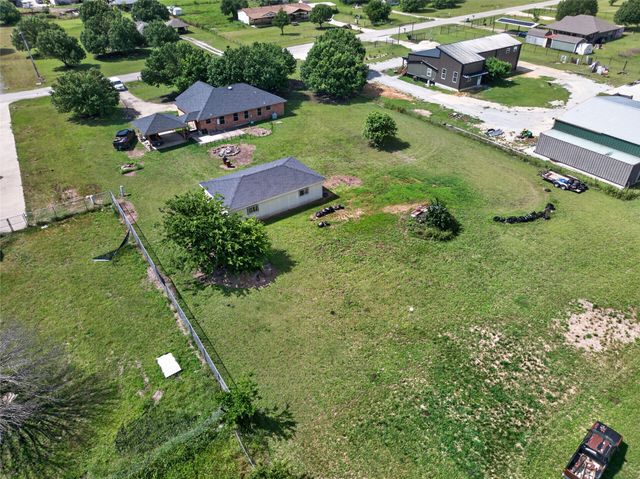 11009 Pikes Peak, Venus, TX 76084