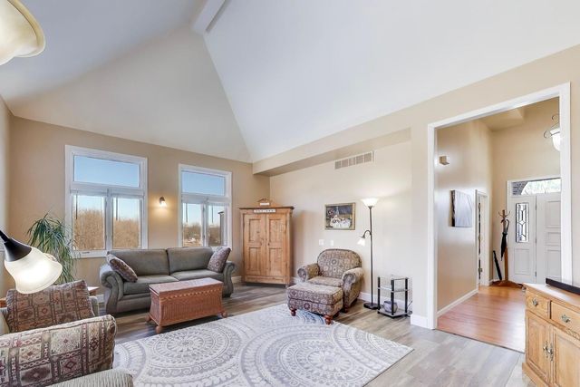 7209 Ridge Court, Spring Grove, IL 60081