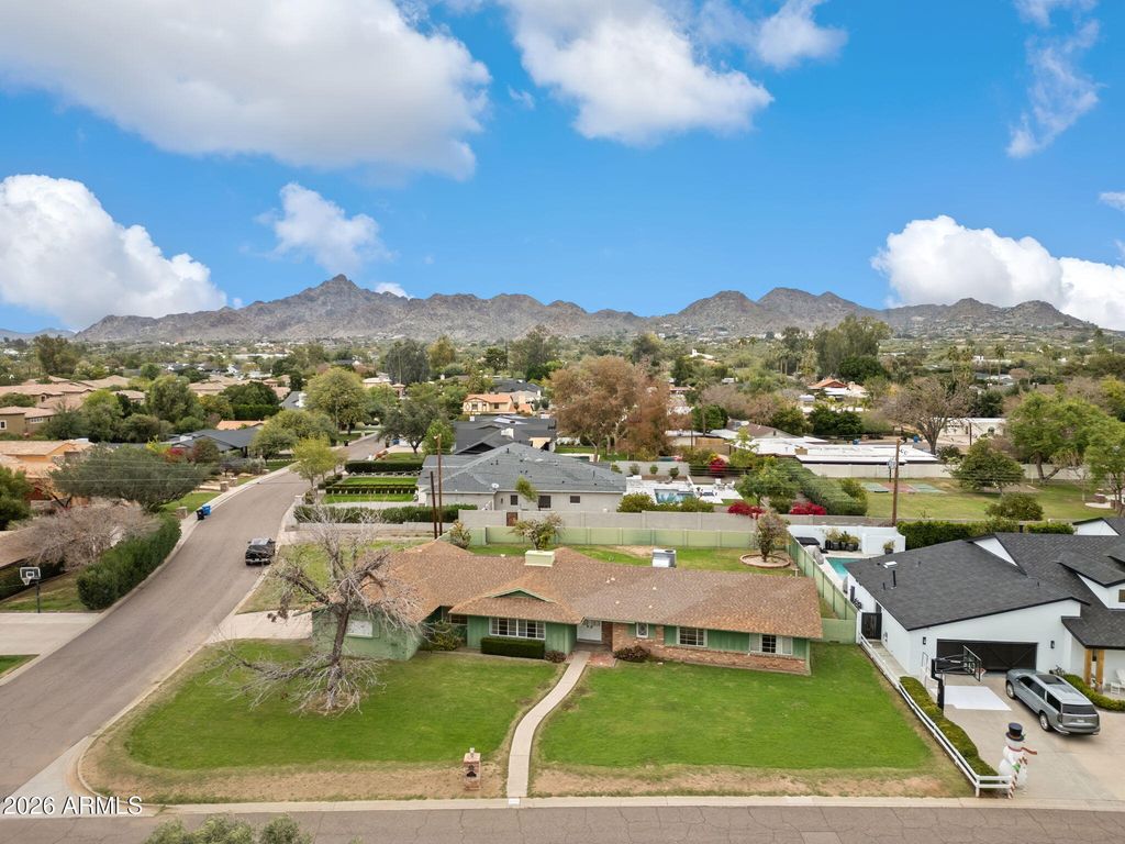 Image 1 of property listing at 3502 E PASADENA Avenue, Phoenix, AZ 85018