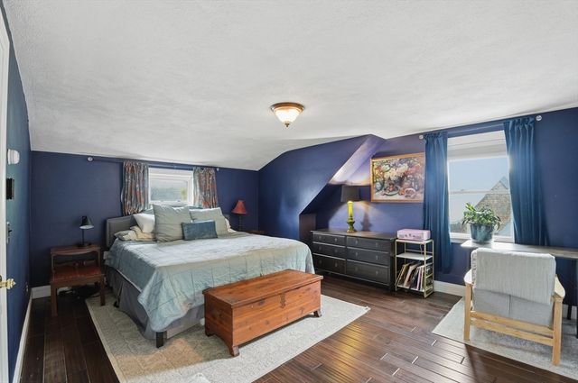 10 Newton Street, Hull, MA 02045