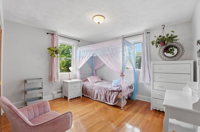 10 Newton Street, Hull, MA 02045