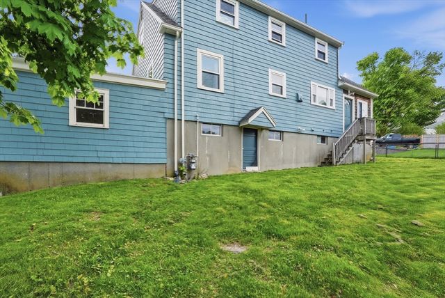10 Newton Street, Hull, MA 02045