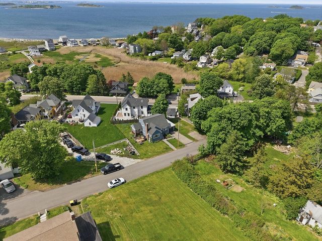 10 Newton Street, Hull, MA 02045