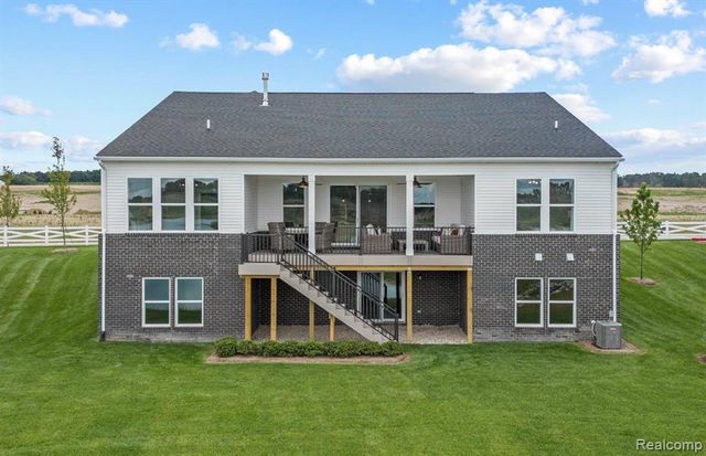 1554 Firefly Trail, Milford, MI 48381