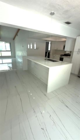 11371 NW 32nd Manor, Sunrise, FL 33323