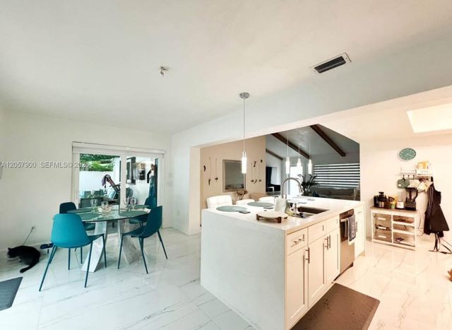 11371 NW 32nd Manor, Sunrise, FL 33323