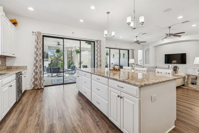 8723 SORANO VILLA DRIVE, Tampa, FL 33647