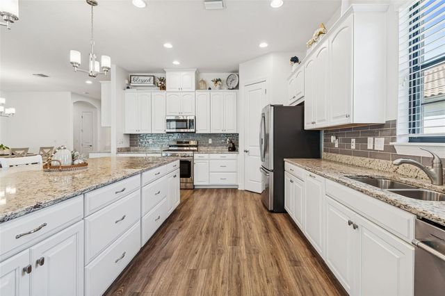 8723 SORANO VILLA DRIVE, Tampa, FL 33647